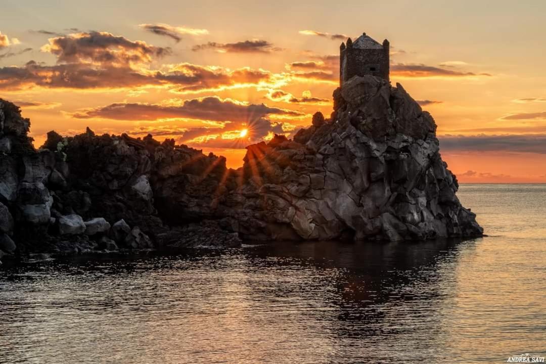 Made In Sicily Santa Tecla Panzió Acireale Kültér fotó
